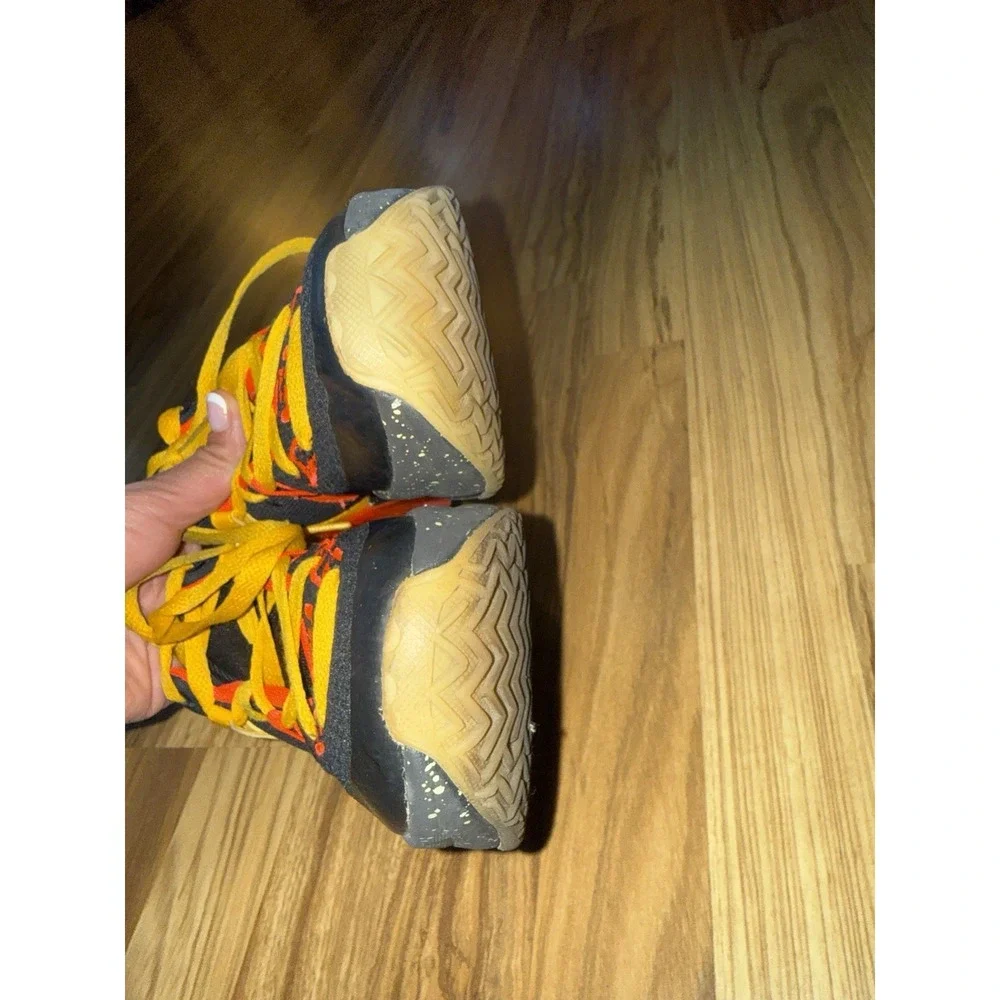 Nike Lebron witness 7‎ Boys Youth 4Y 4 sneakers Tennis shoes